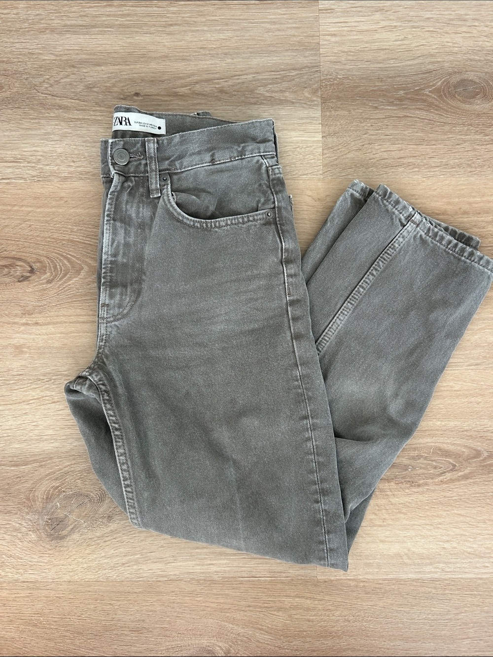 Zara Straight-Leg Jeans in Washed tan